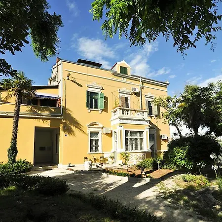 Apartments Villa Ida-2