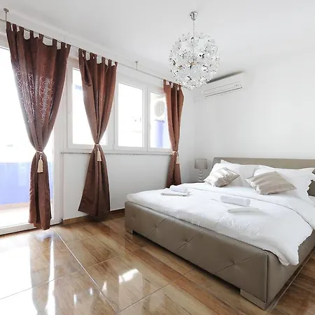 Primera Luxury Studio-3