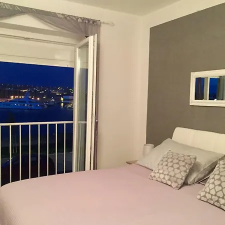 Royal View Apartment-2