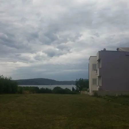 Seaview Holiday House Mali Rog-2
