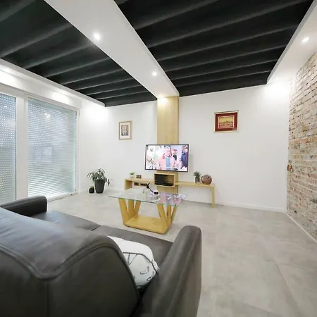 Harbour Apartment Sea View-3