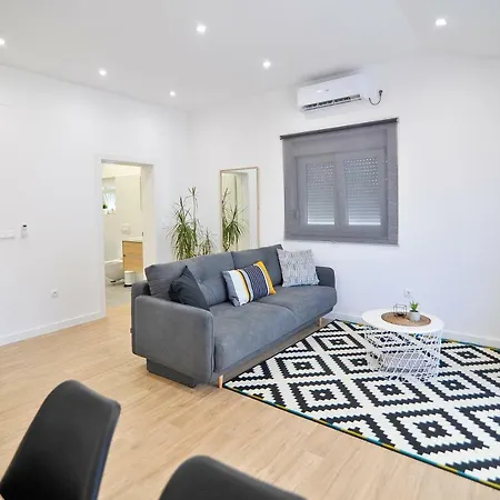 Modern Apartment Vitrenjak-3