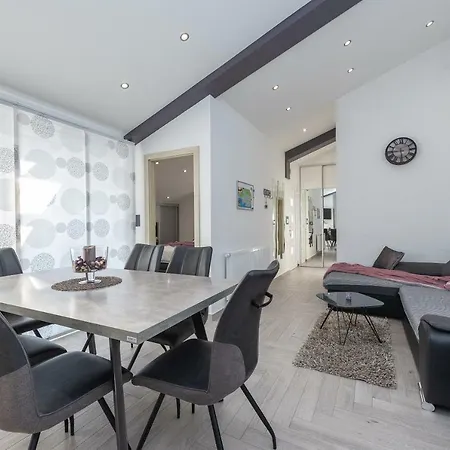 Apartments Luky-2