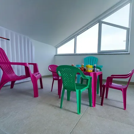 Apartment Summer Fever-3