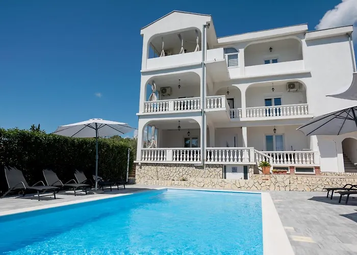 Villa Natura With Private Pool Zadar