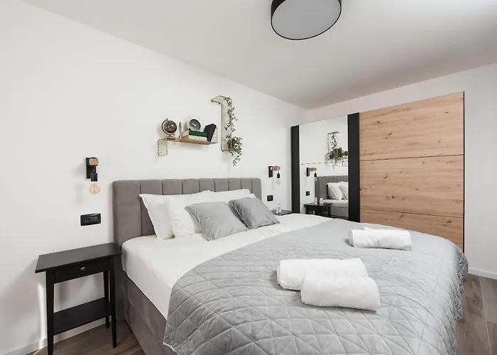 Aura Exclusive Apartment & Room Zadar