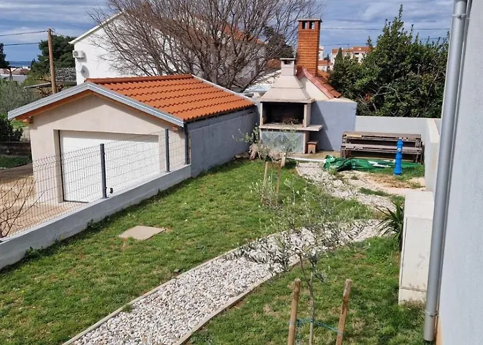 Apartman Galija 1 With Free Garage Parking And Balcony Zadar