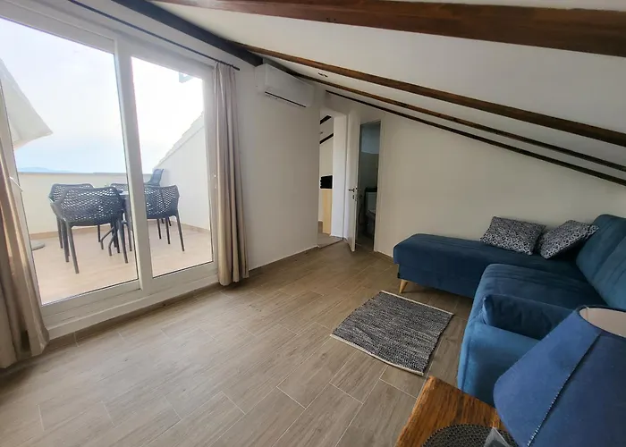 Ferienwohnung Rustic House Diklo 20M From The Sea Zadar