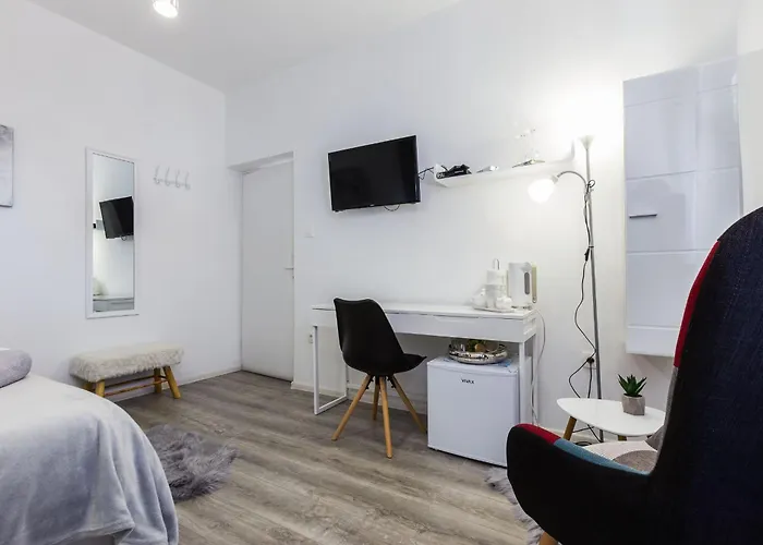 Apartments & Rooms Hosana Zadar