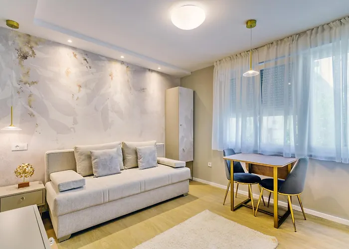 Stylish Apartments - Near Zadar Bridge