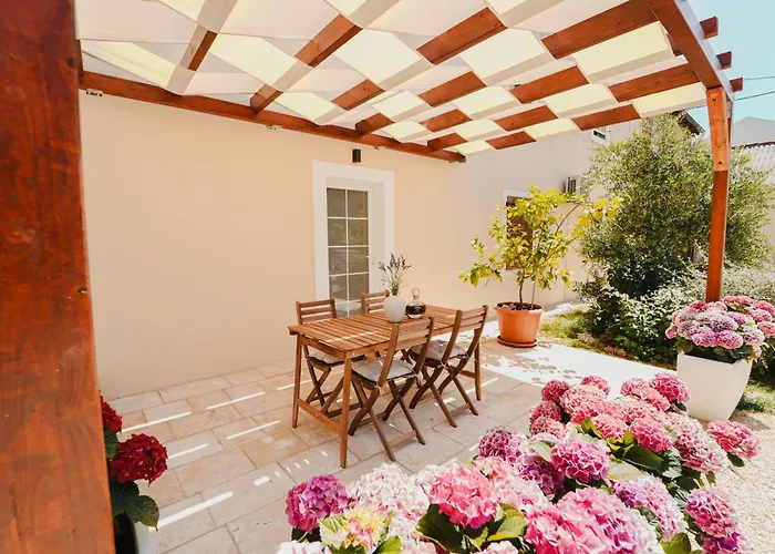 City Harbour Deluxe Suites Zadar