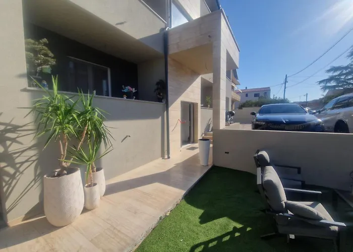 Apartments Marant - Free Private Parking Zadar
