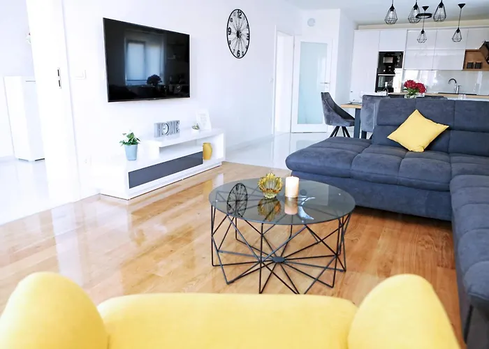 Apartment Villa Grga-Spacious 3-Bedroom Apartment Zadar