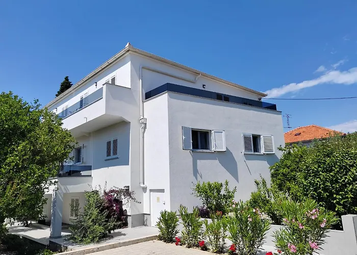 Apartments Angie Zadar