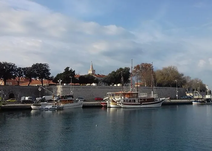 Ferienwohnung Charming Maraska Zadar