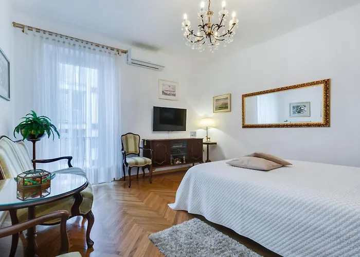 Central Palace Apartment Zadar