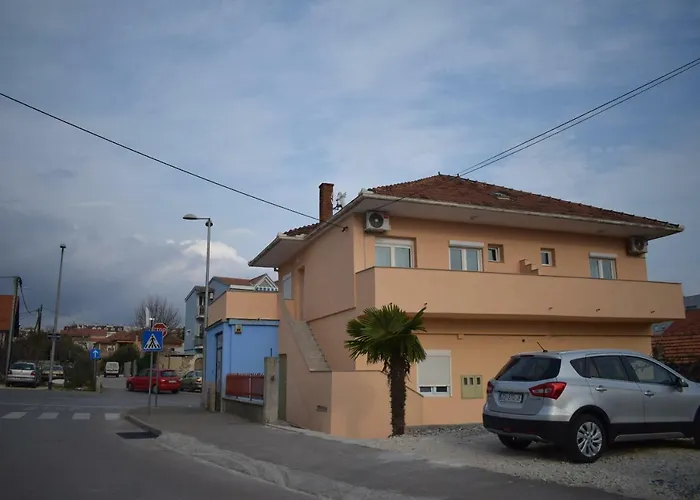Apartments Nediljko & Mila Zadar