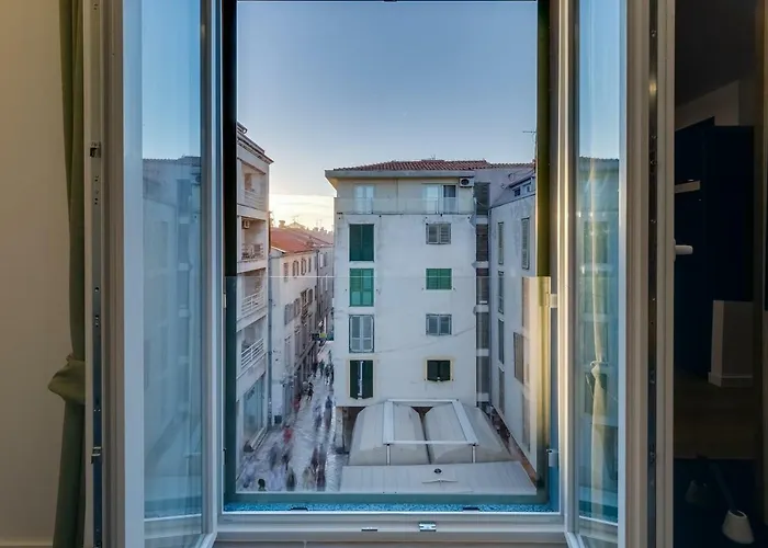 Downtown Marcius Luxury Apartment With Jacuzzi & Sauna Zadar
