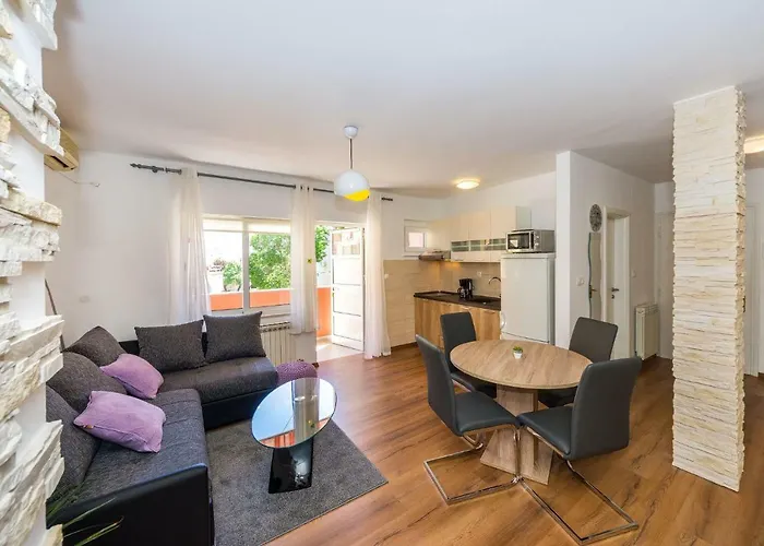 Apartment Simoni Zd Zadar