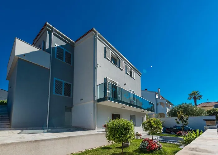 Apartments Ena Zadar
